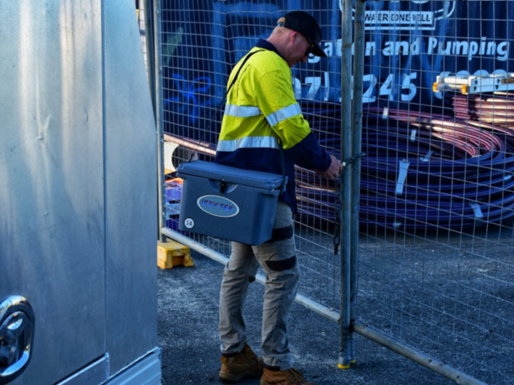 TRADIES